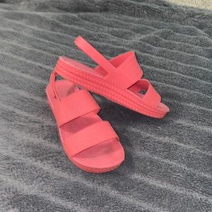 Pink Reef water vista size 7